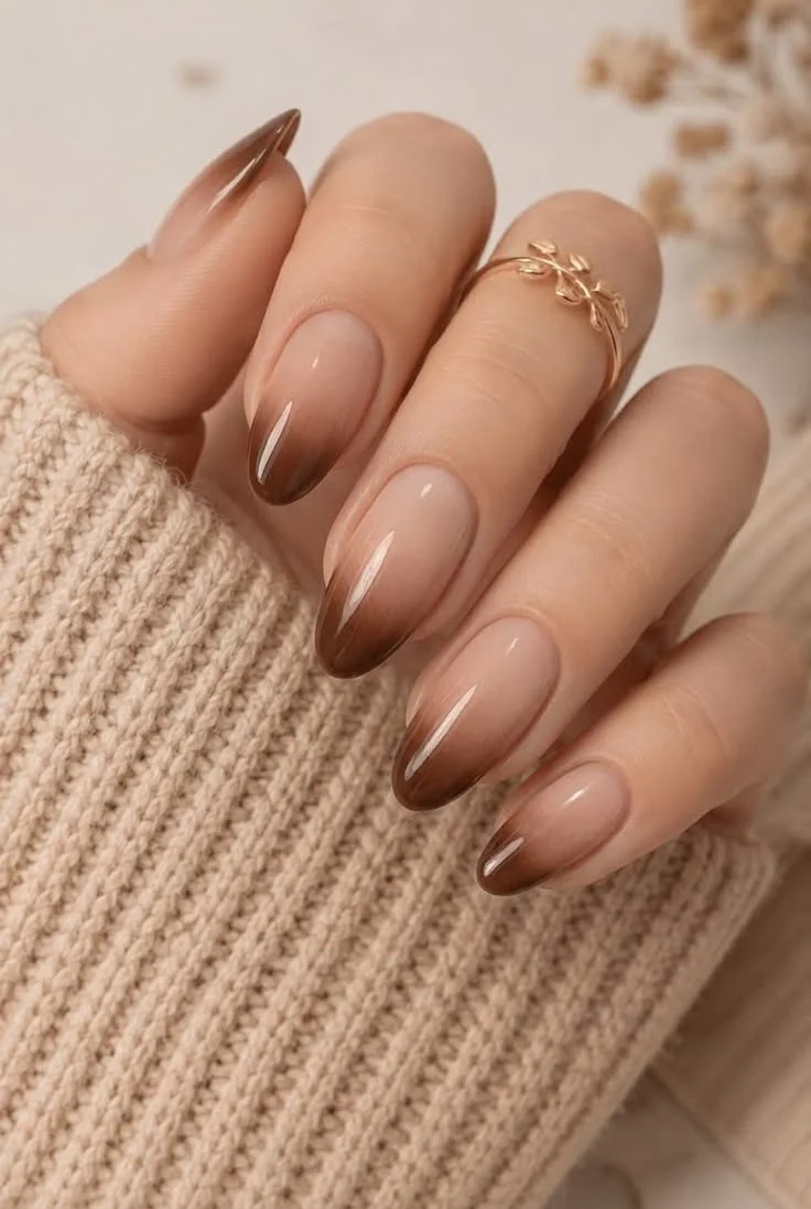 Mẫu nail ombre đơn giản
