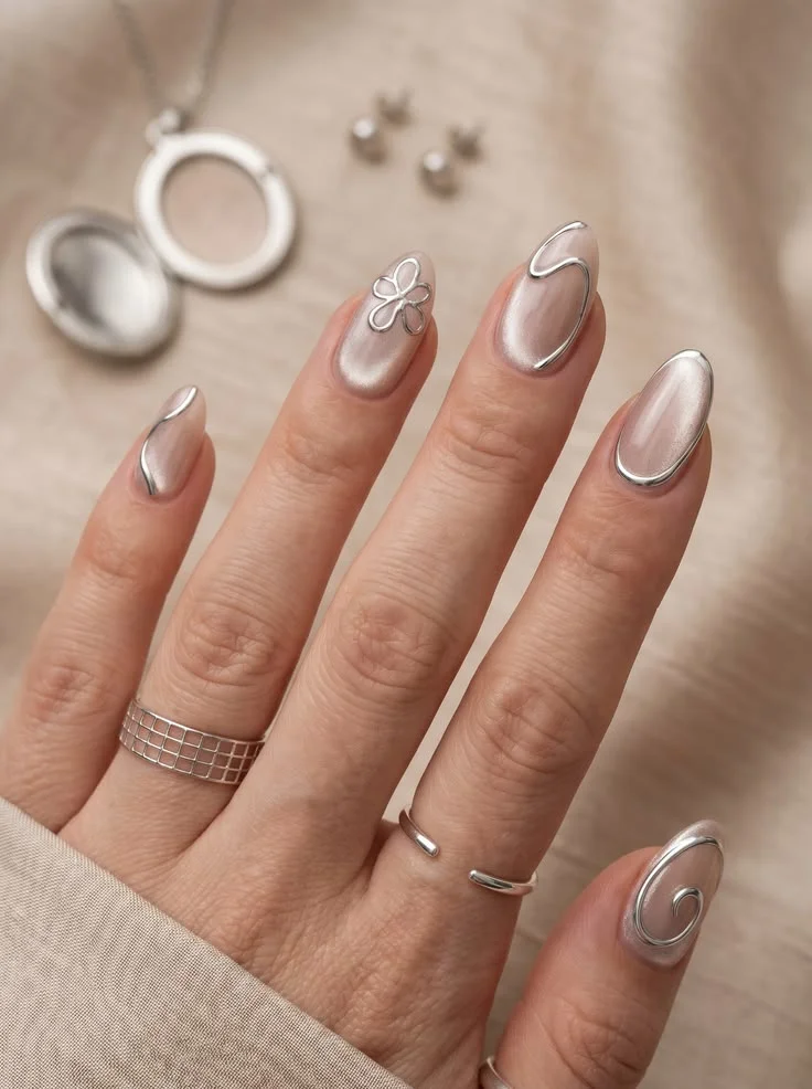 màu nail đơn giản làm sáng da