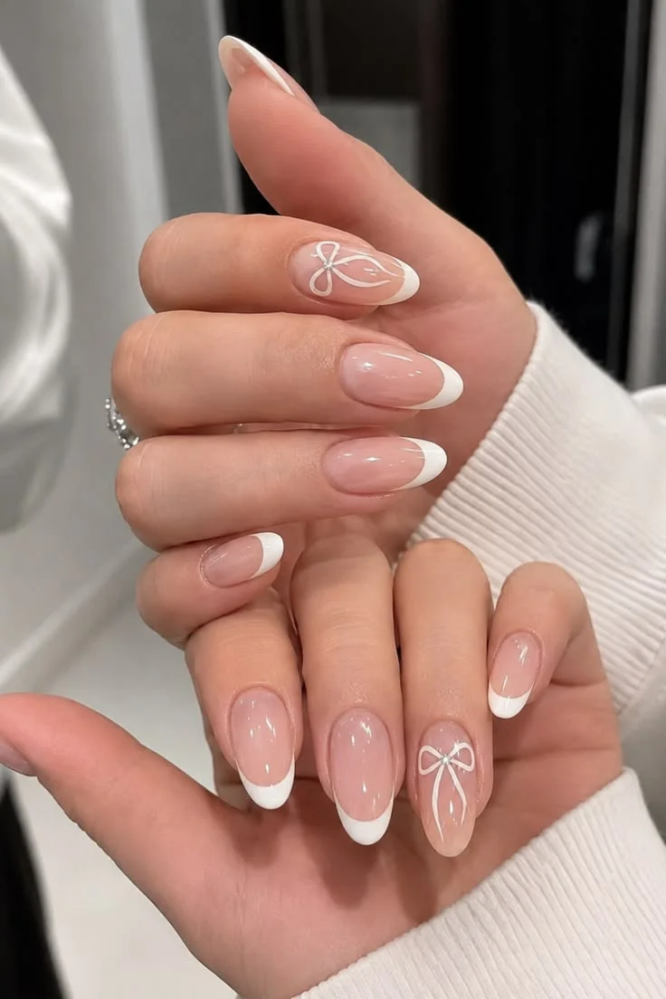 mẫu nail đơn giản sang trọng