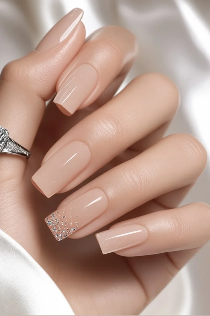 mẫu nail sơn thạch đơn giản