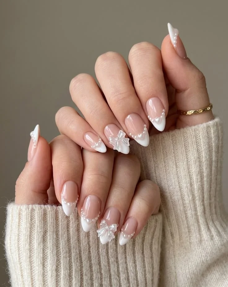 mẫu nail cô dâu đơn giản