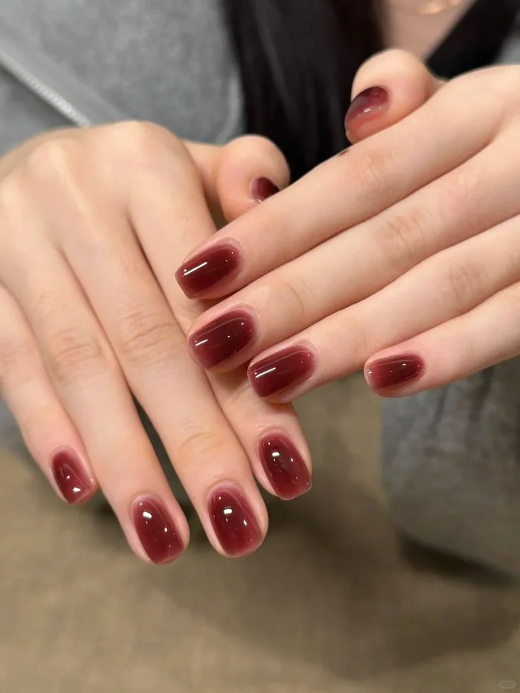 mẫu nail sơn thạch đơn giản