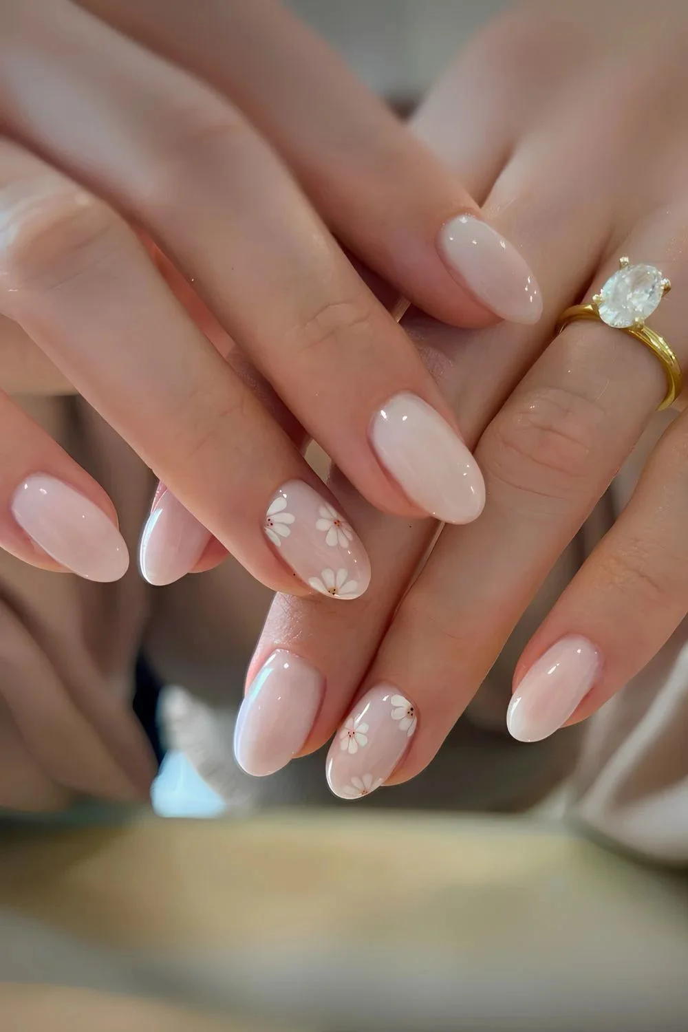 mẫu nail nhẹ nhàng đi học